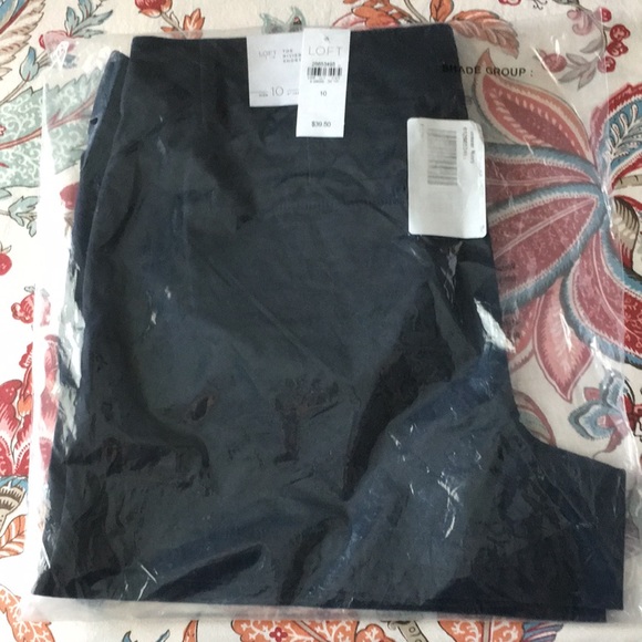 LOFT Pants - NWT, Navy, Loft, Riviera Shorts, Sz 10, 4” inseam
